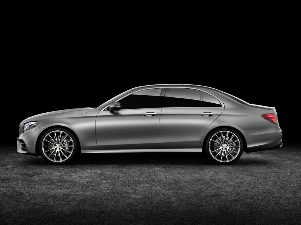 new-2017-mercedes-benz-e-class-leaked-photo-gallery_5